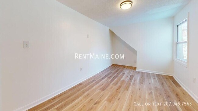 Building Photo - 148-150 Third St. Apt.-4