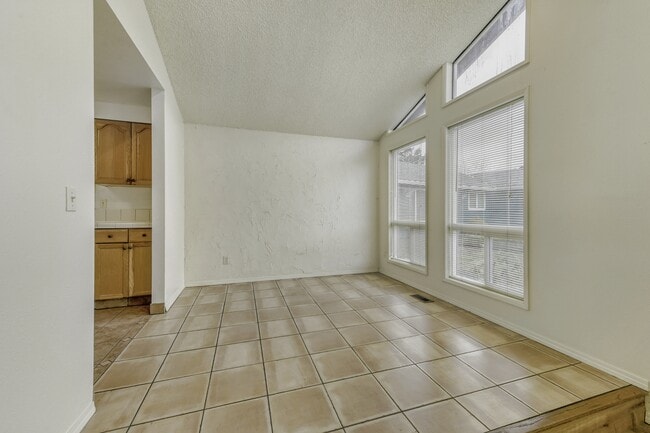 Building Photo - 1467 NW 176th Pl