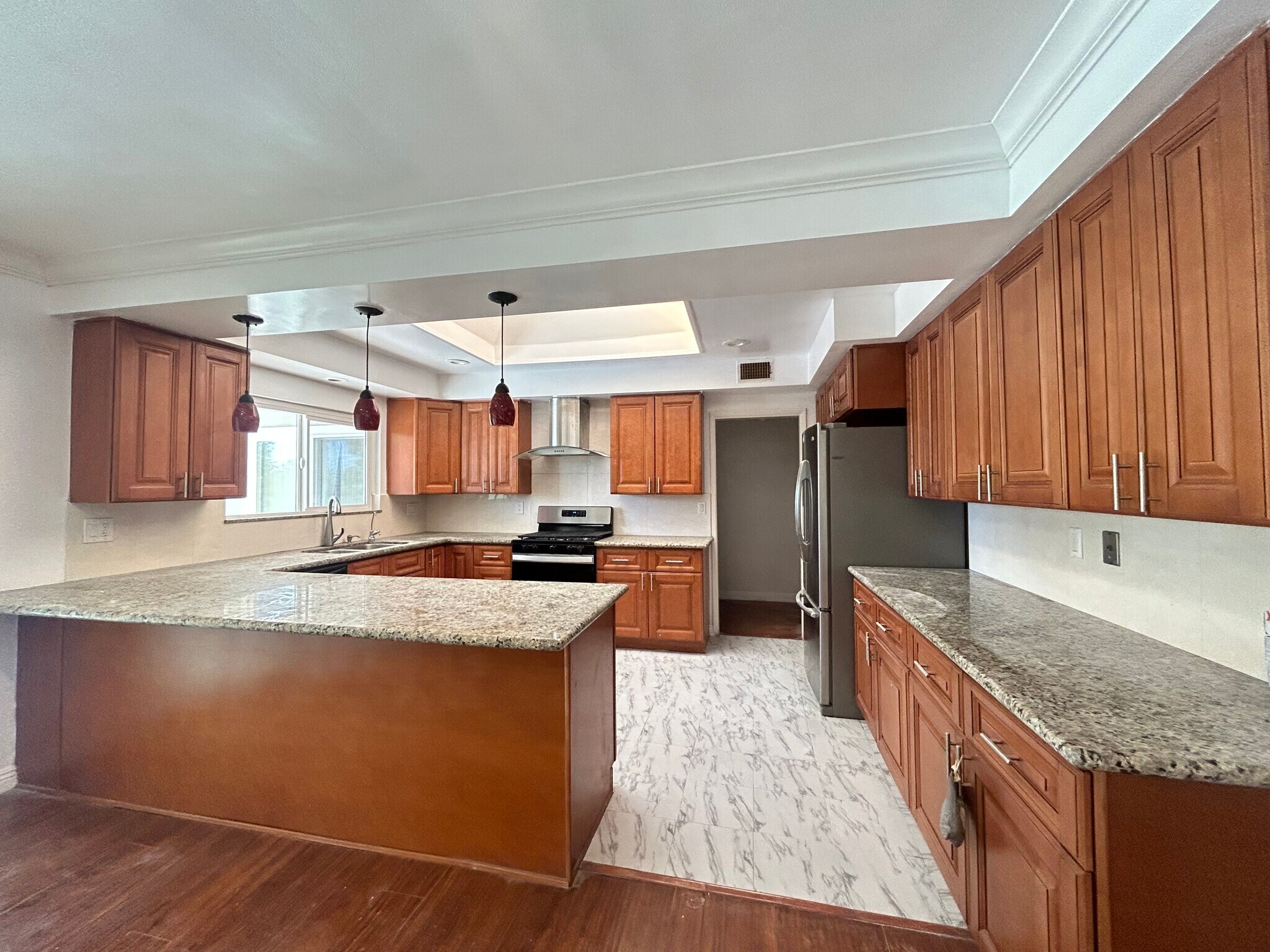 Building Photo - 2308 Henrietta Ave