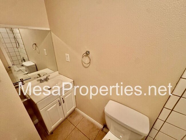 Building Photo - 173 Brown Dr