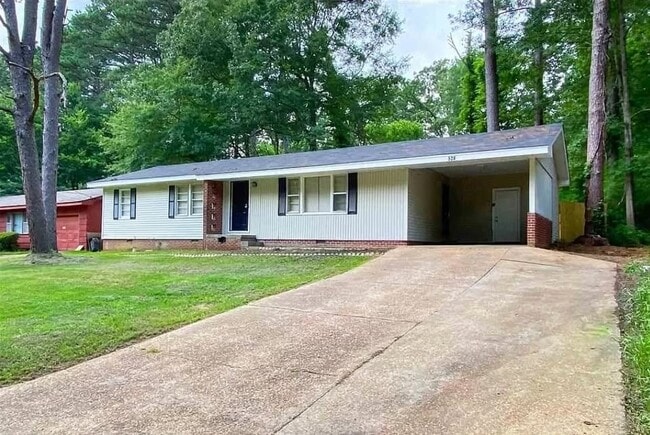 Building Photo - 528 Daniel Cir