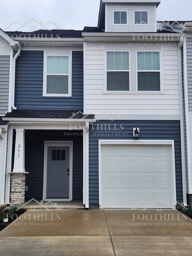 Building Photo - 253 Silo Rdg Dr