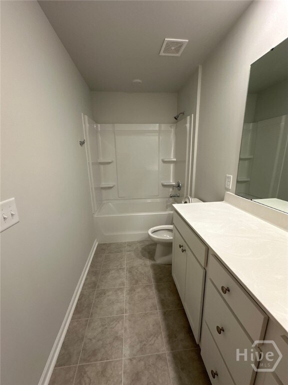 Building Photo - 134 Binscombe Ln