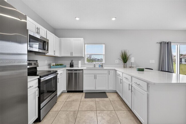 Building Photo - 220 Raspberry Rd