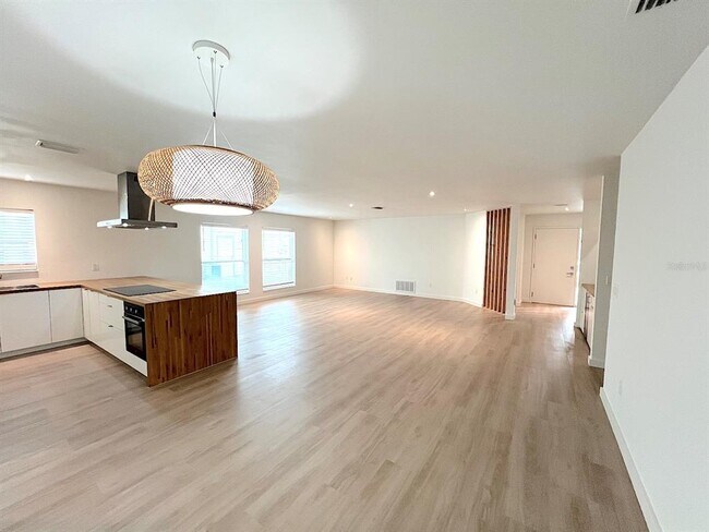 Building Photo - 19 Cedarfield Ct