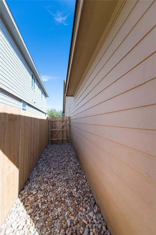 Building Photo - 141 Kype Cove