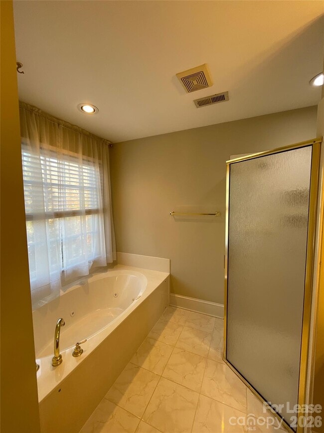 Building Photo - 3602 French Woods Rd