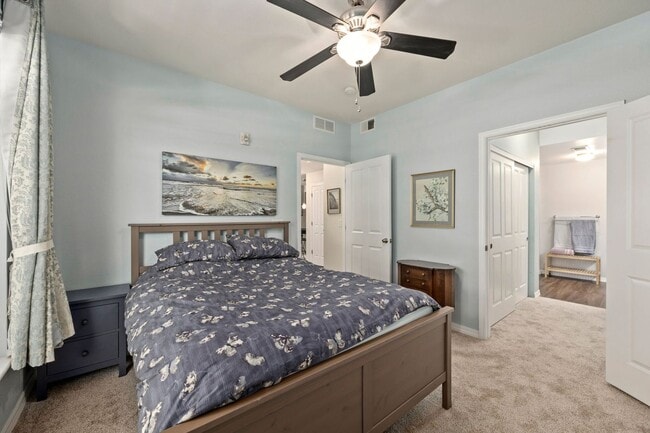 Building Photo - 2450 Windrow Dr