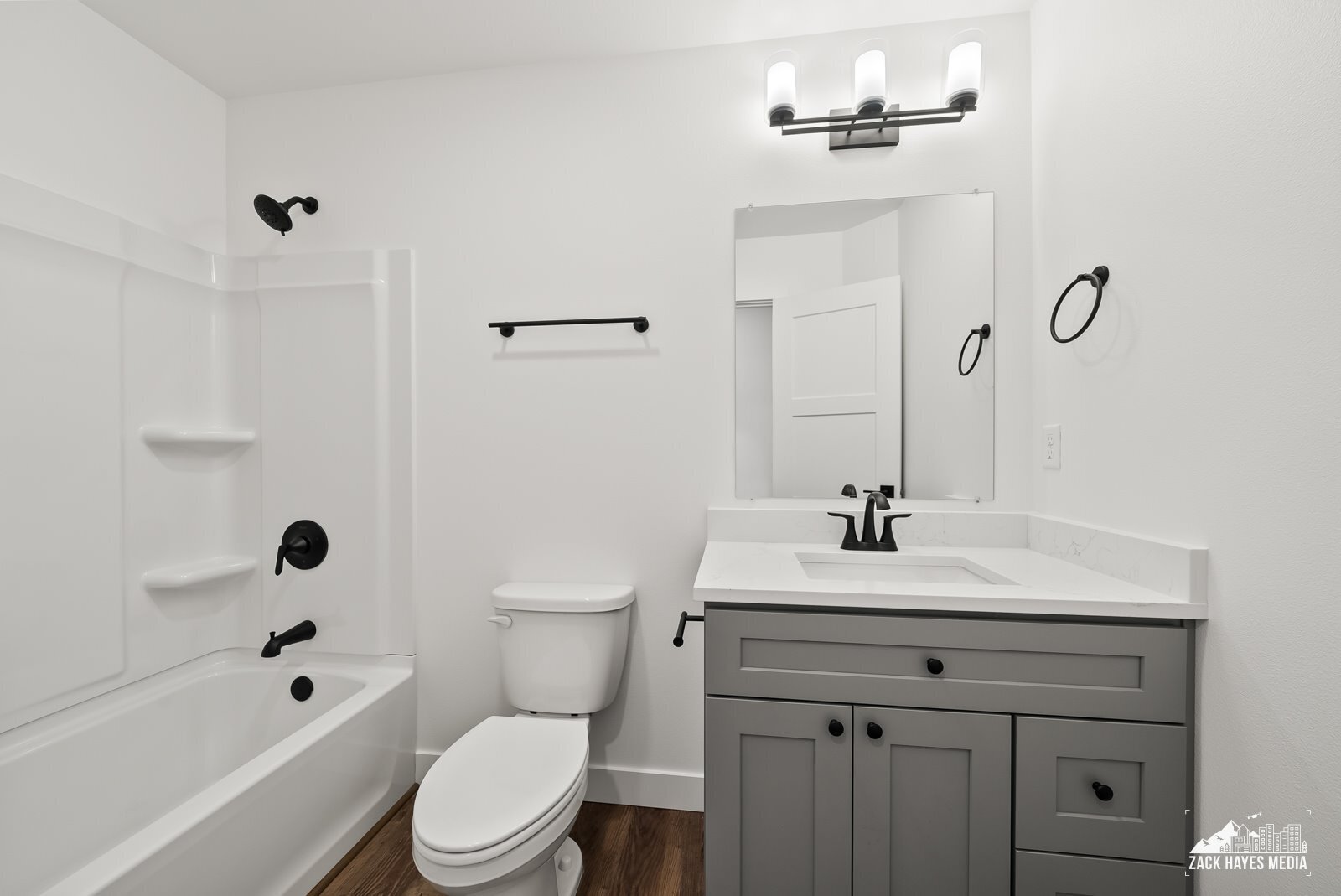 1st Bath - 1493 W 40th Ave