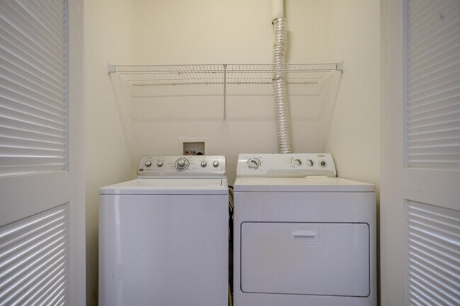 Building Photo - 103 Buttonwood Ct