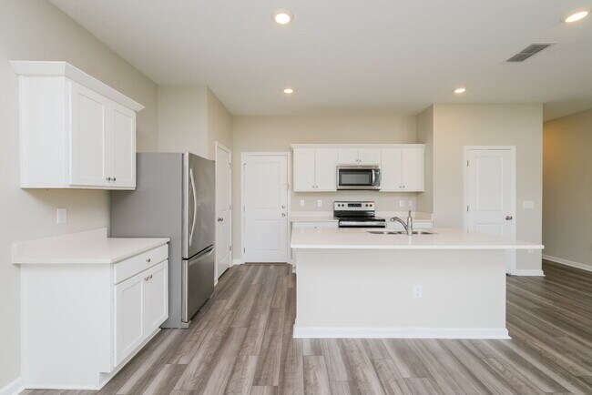 Building Photo - 835 Kings Pine Ct