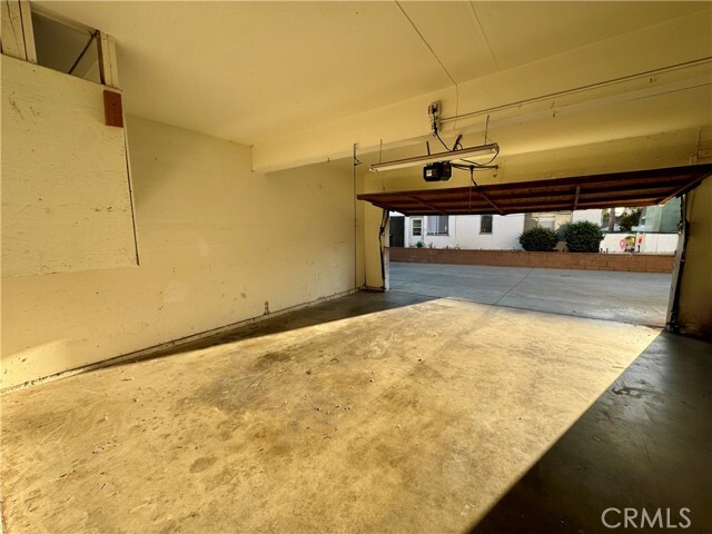 Building Photo - 12327 Beverly Blvd
