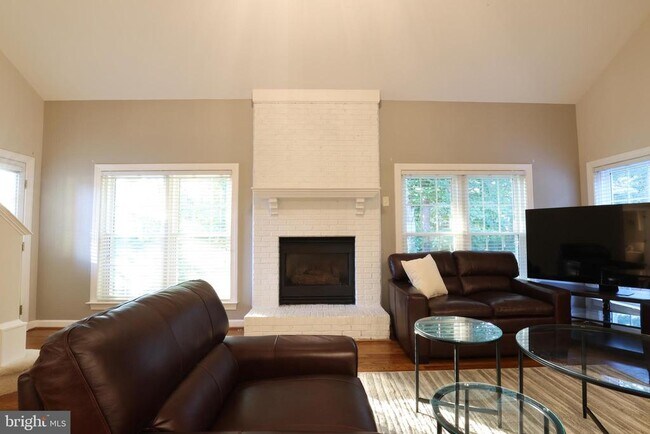 Building Photo - 6732 Rock Brook Dr
