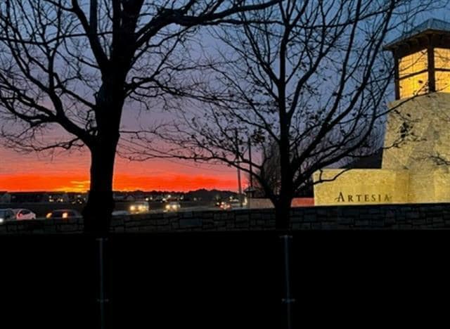 Building Photo - 1301 Jennings Ct