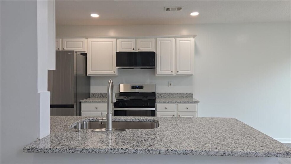 Building Photo - 4010 Ridgefair Dr