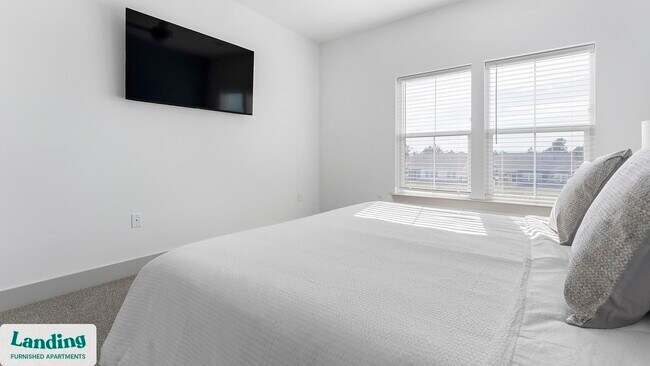 Building Photo - 112 Hera Way