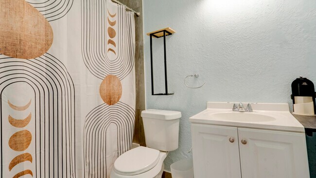 Building Photo - 4782 Sunny Palm Cir