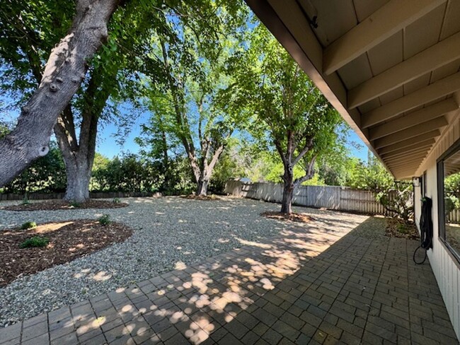 Building Photo - Remodeled home with a view