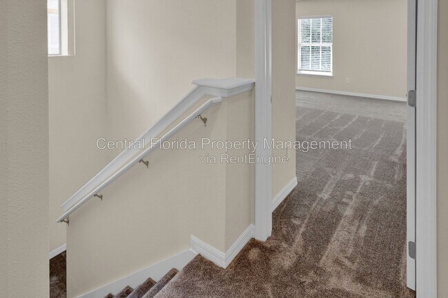 Building Photo - 8644 Elder Ln