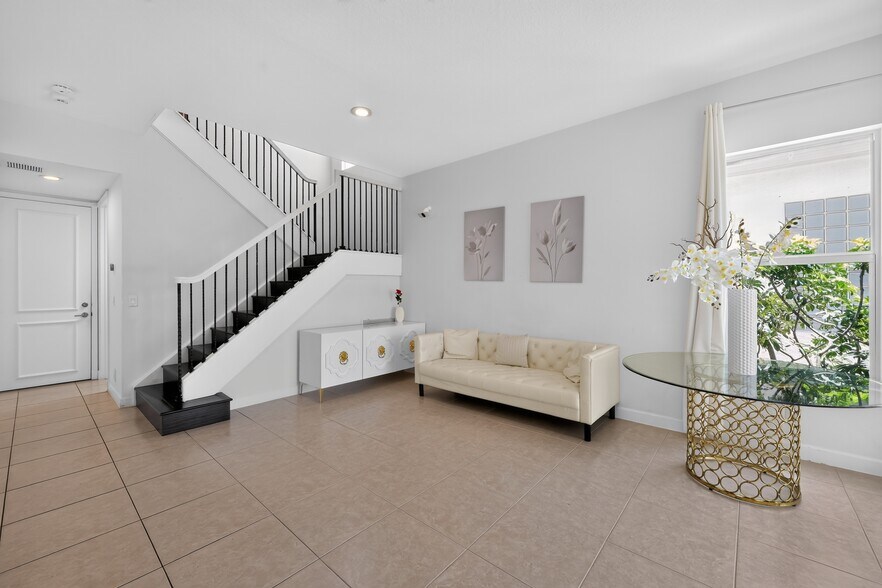 Building Photo - 143 Isle Verde Way
