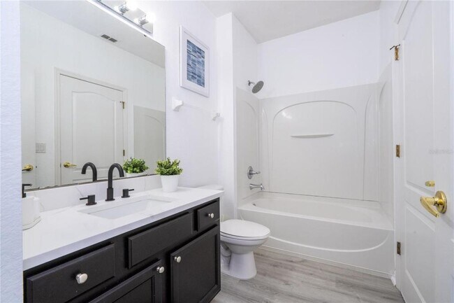 Building Photo - 2433 Caravelle Cir