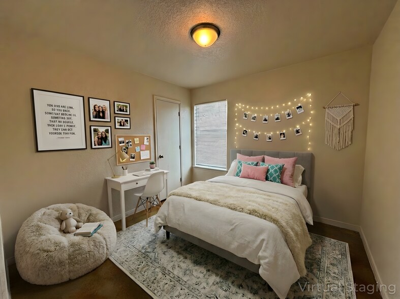 Building Photo - 107 Kings Ct