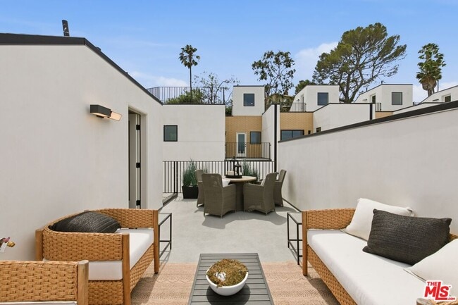 Building Photo - 3842 Don Tomaso Dr