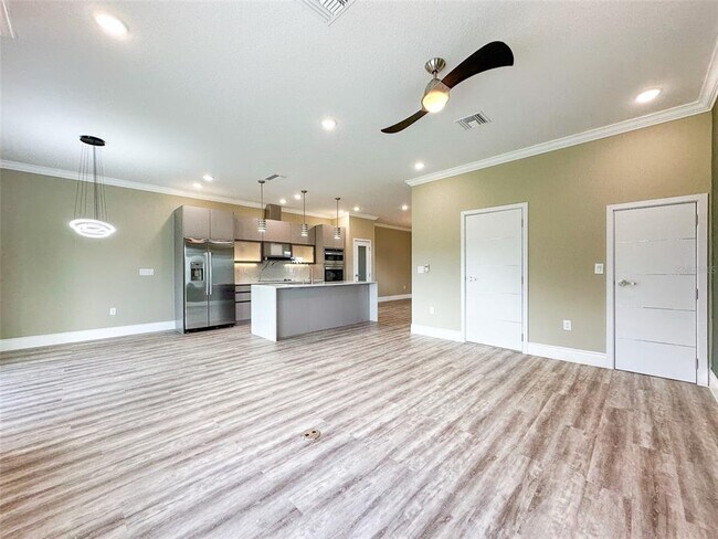 Building Photo - 1866 Brentwood Ct