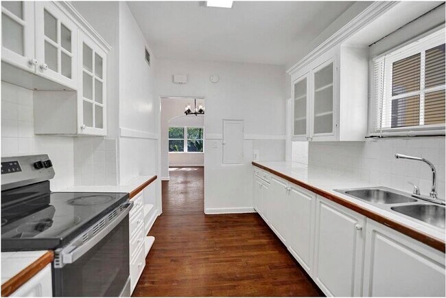 Building Photo - 1818 Florida Ave