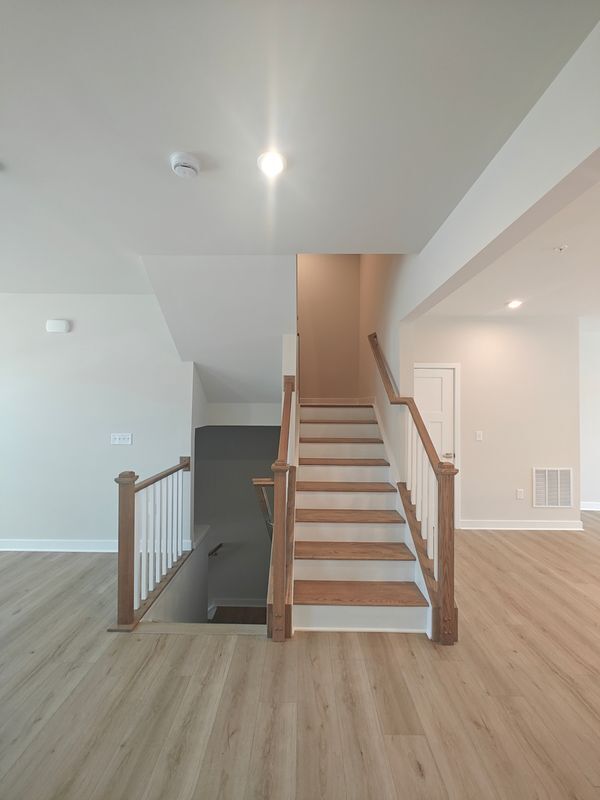 Building Photo - 131 S Durham Dr