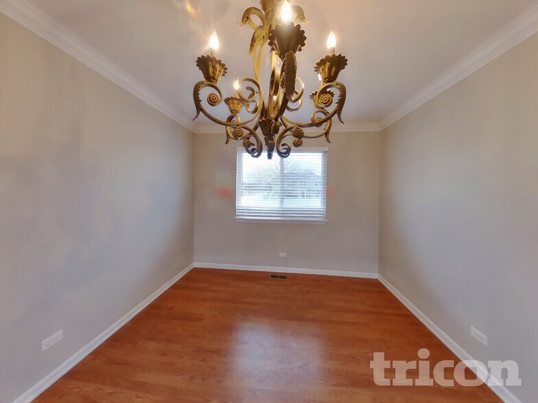 Building Photo - 16137 S Lexington Dr