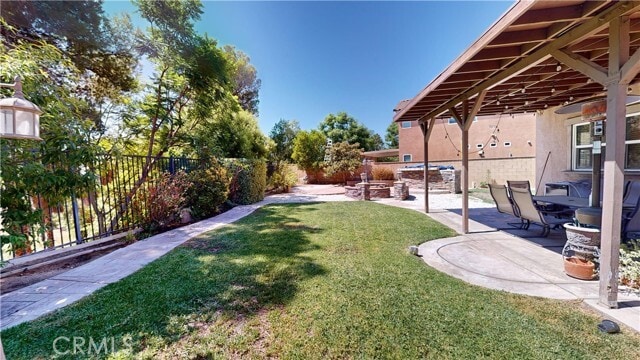 Building Photo - 7960 Shadow Trails Ln