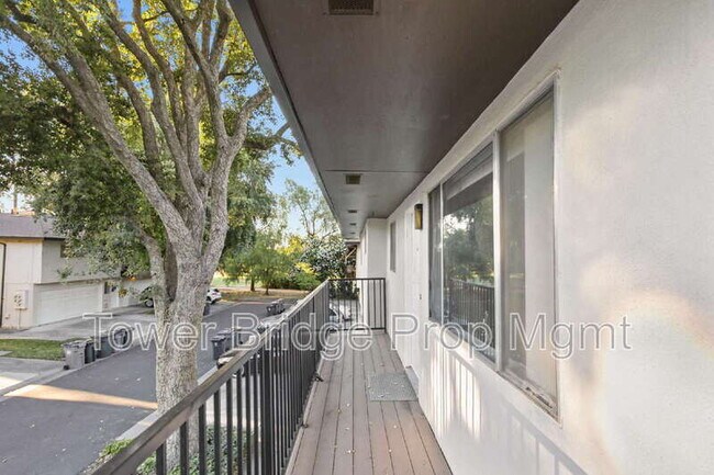 Building Photo - 2911 Austin St