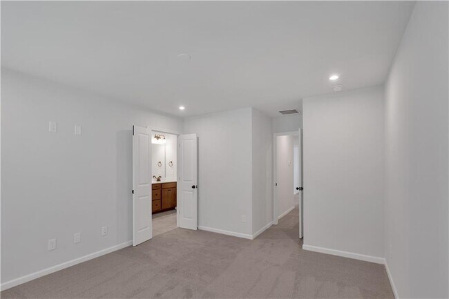 Building Photo - 313 Rolling Grn Dr NW