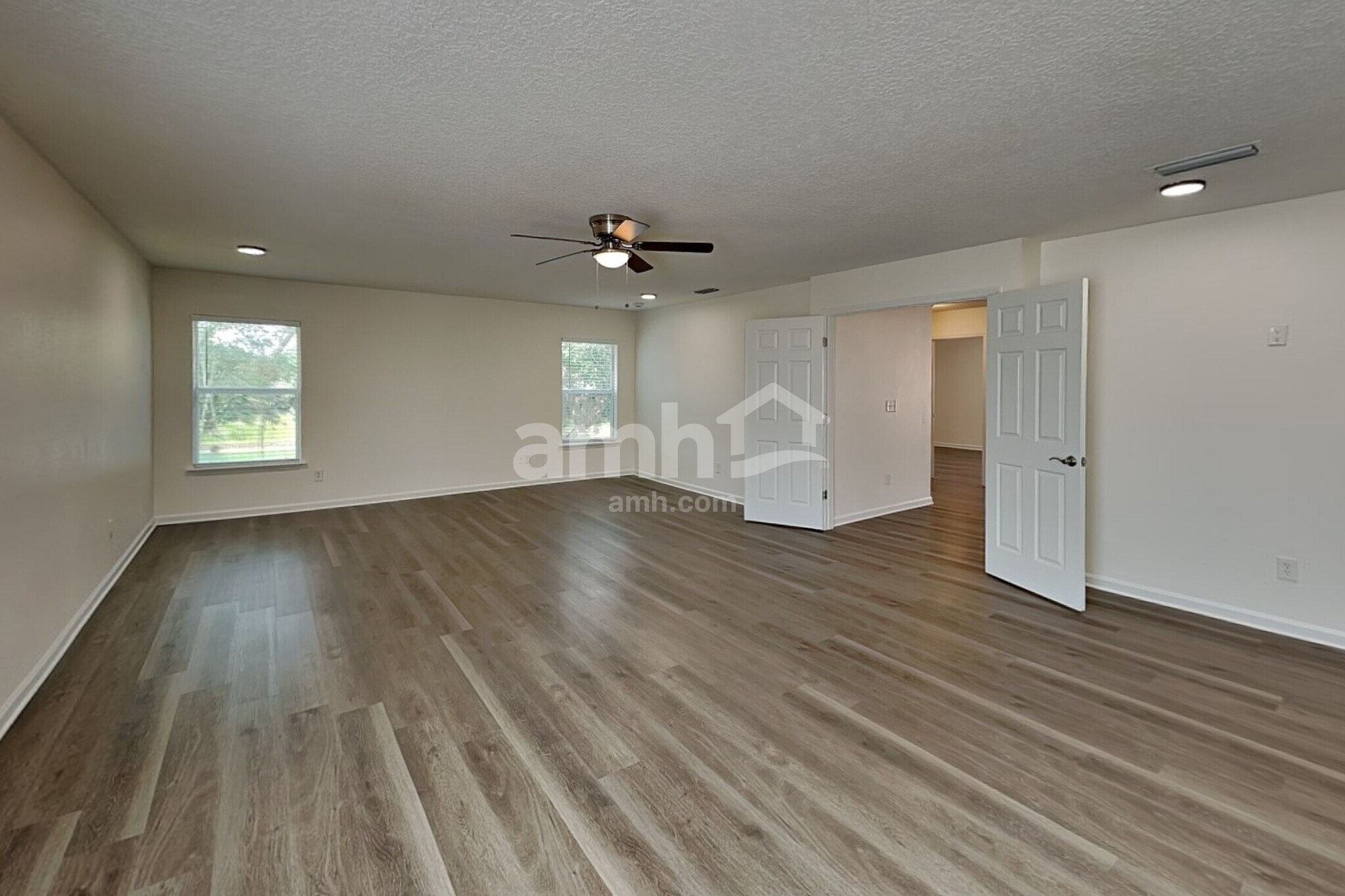 Building Photo - 385 Bostwick Cir