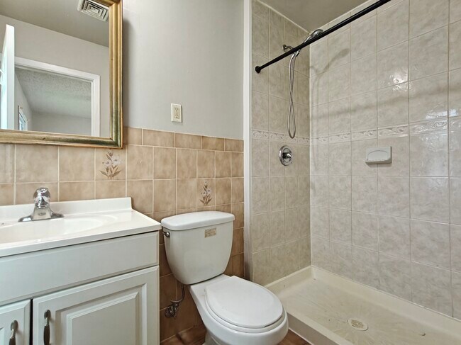 Building Photo - 45 Meribrook Cir