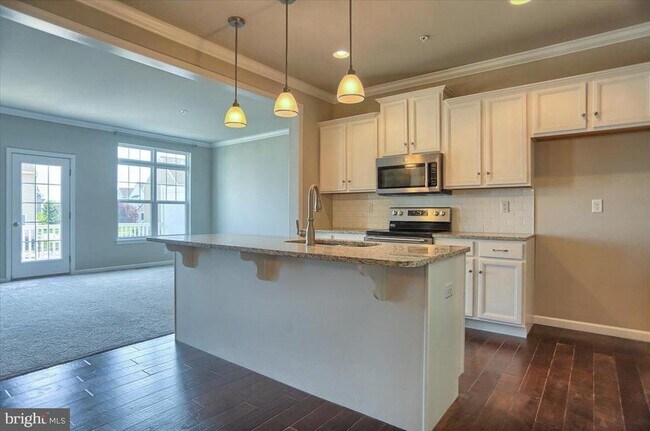 Building Photo - 1681 Haralson Dr