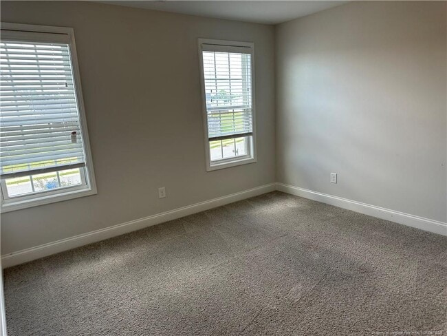 Building Photo - 5717 Pondhaven Dr
