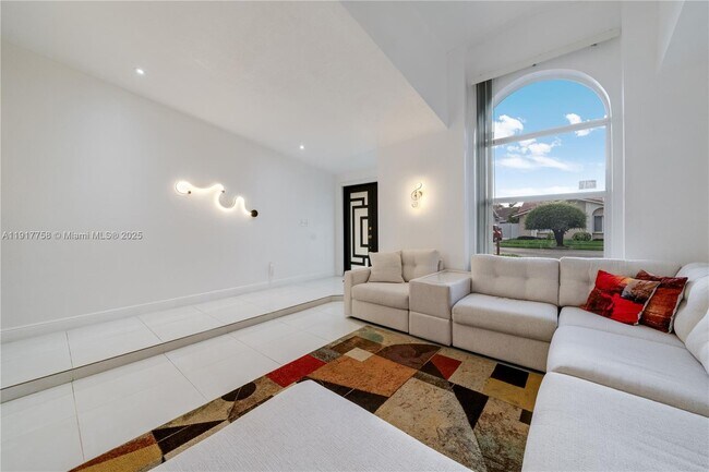 Building Photo - 1025 NW 128th Ct