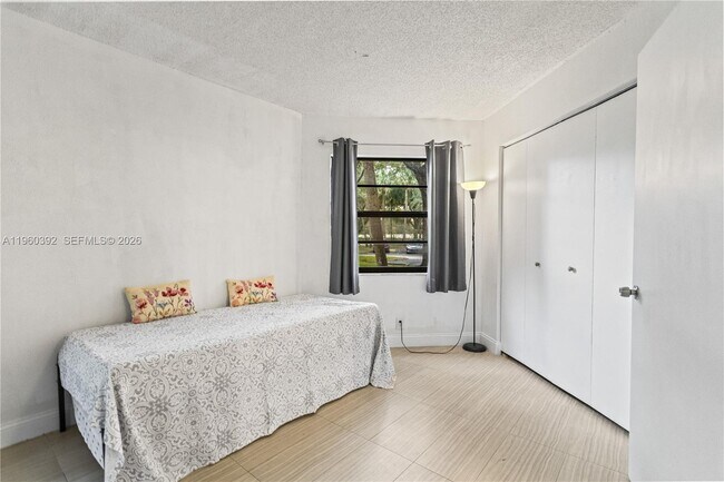 Building Photo - 10401 W Broward Blvd