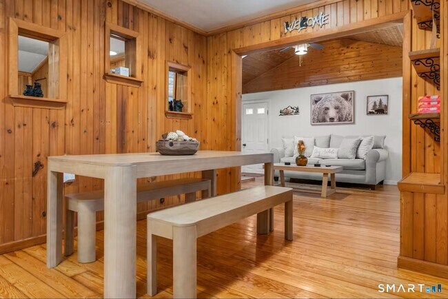 Building Photo - 29 Shore Dr