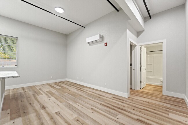 Building Photo - Library Lofts