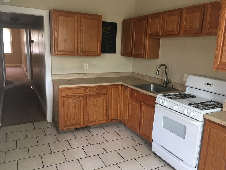 Building Photo - 207 Boggs Ave