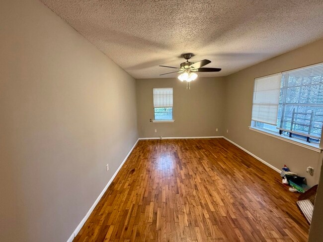 Building Photo - 1728 Felix Ave