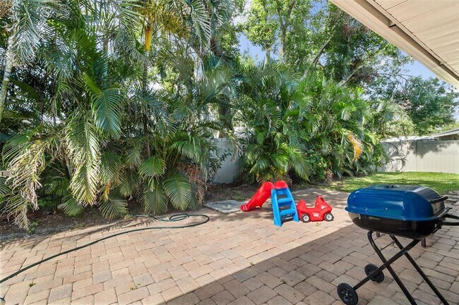 Building Photo - 5776 Augusta Cir