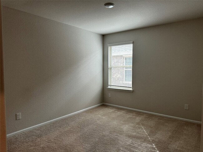 Building Photo - 2620 Rambling Rd