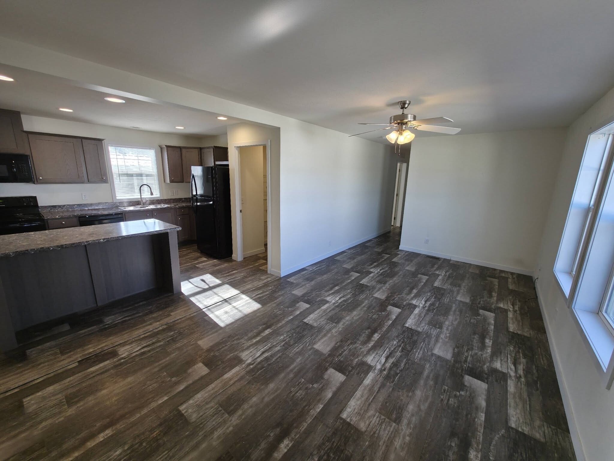 Building Photo - 1836 SW 11th St