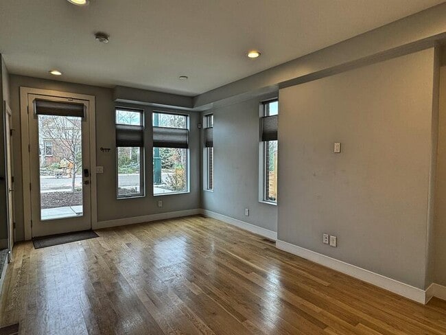 Building Photo - 1448 Xavier St