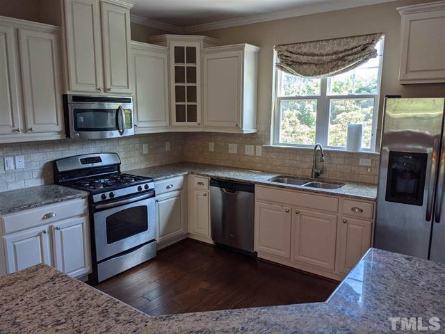 Building Photo - Luxury Townhome for rent Inside Wade!