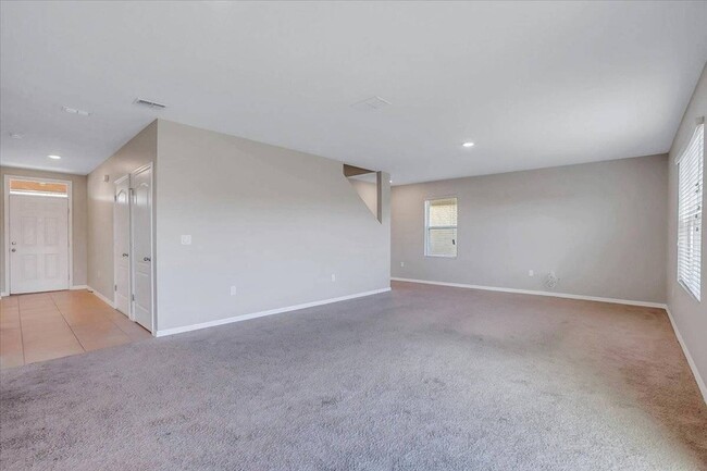 Building Photo - 16224 Yelloweyed Dr